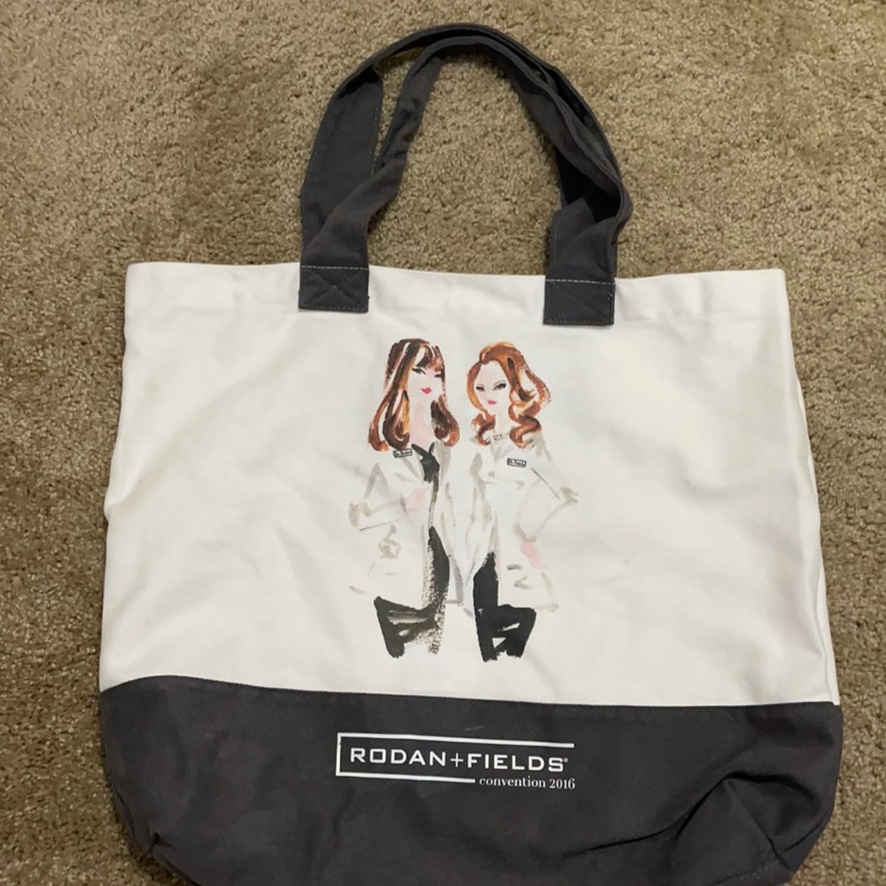 Rodan and fields bags and accessories